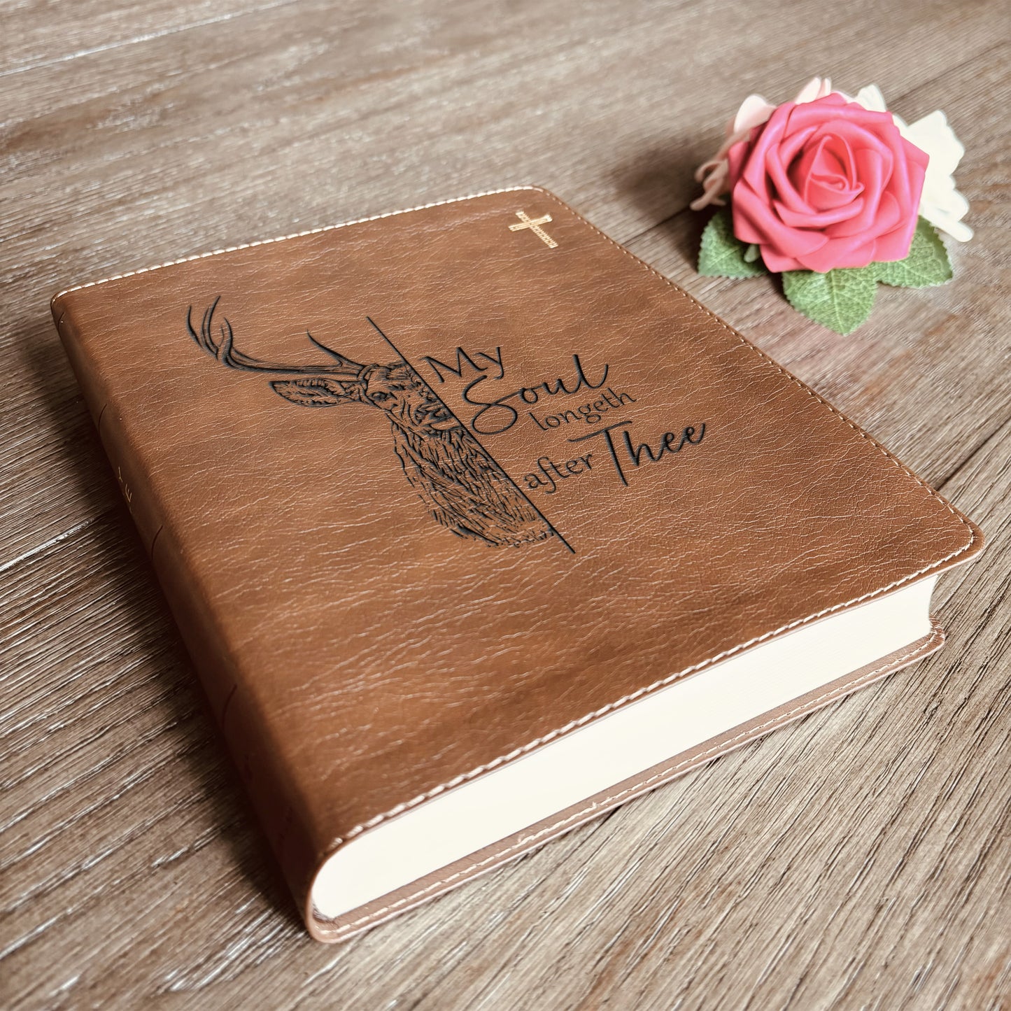 Personalized NIV Bible: Create Your Own Custom Engraved Design with a Designer, Comfort Print Journaling New International Version Holy Bible - Aylev