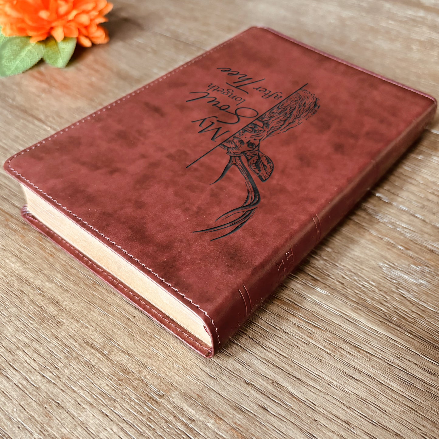 Personalized ESV Bible: Create Your Own Custom Engraved Design with a Designer, Large Print Thinline English Standard Holy Bible