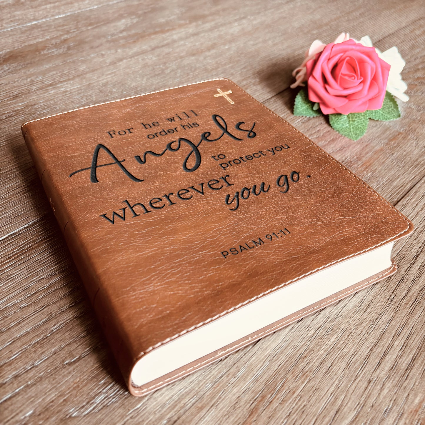Personalized NIV Bible: Create Your Own Custom Engraved Design with a Designer, Comfort Print Journaling New International Version Holy Bible - Aylev