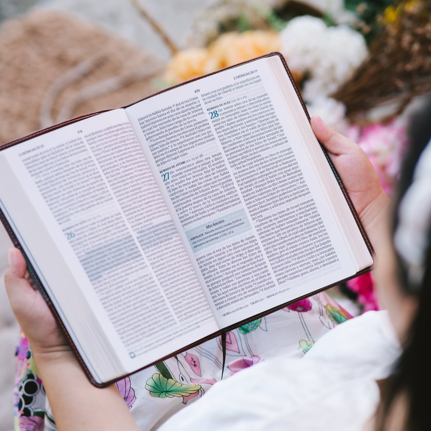Biblia en Español Personalizada | Personalized Spanish RVR 1960 Bible - Starkenburg Company