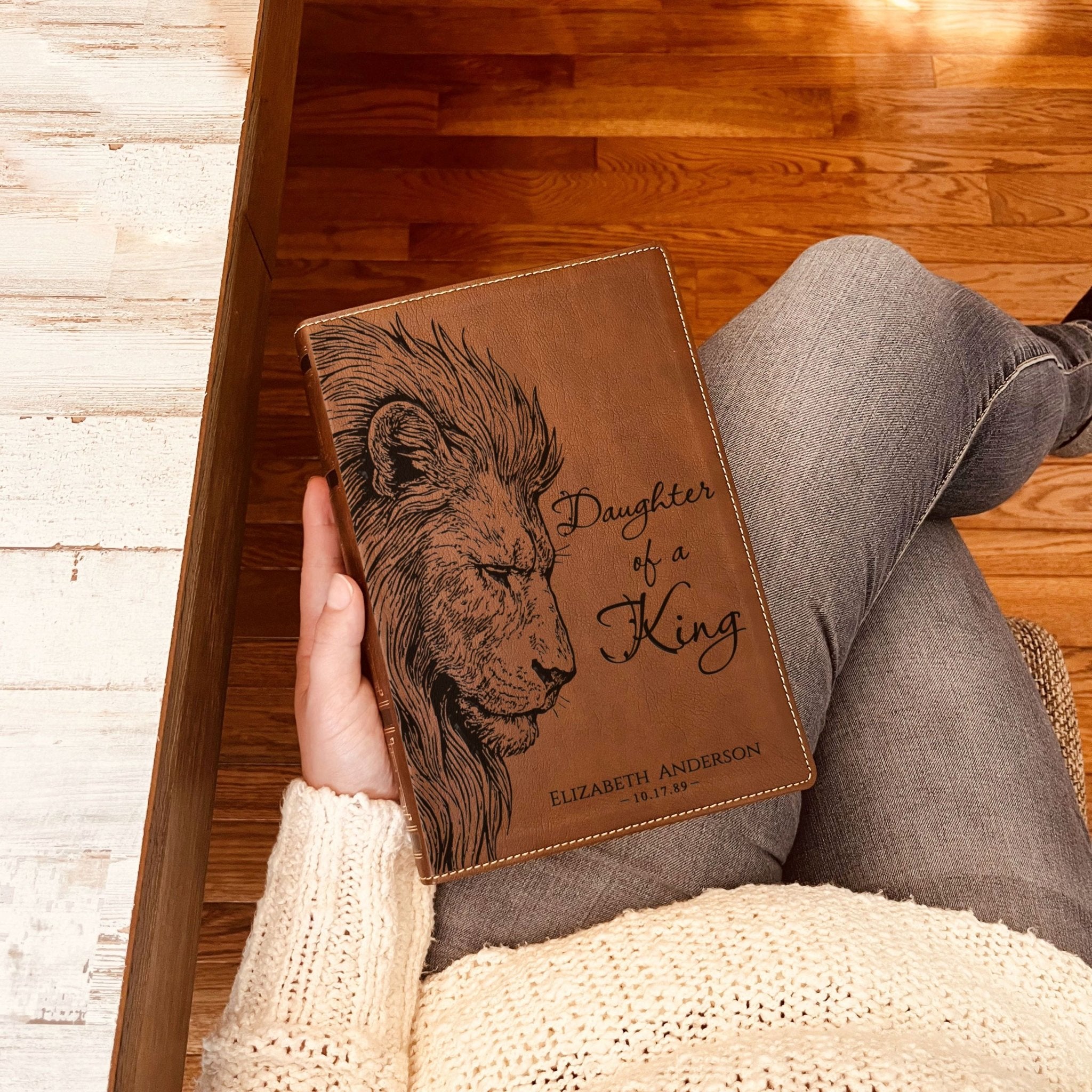 Personalized NKJV Wide - Margin Bible, Custom Engraved Name, Daughter of a King Lion Design, Christian Gift, Baptism Gift, Bible Gift for Her - Religious Books - Aylev