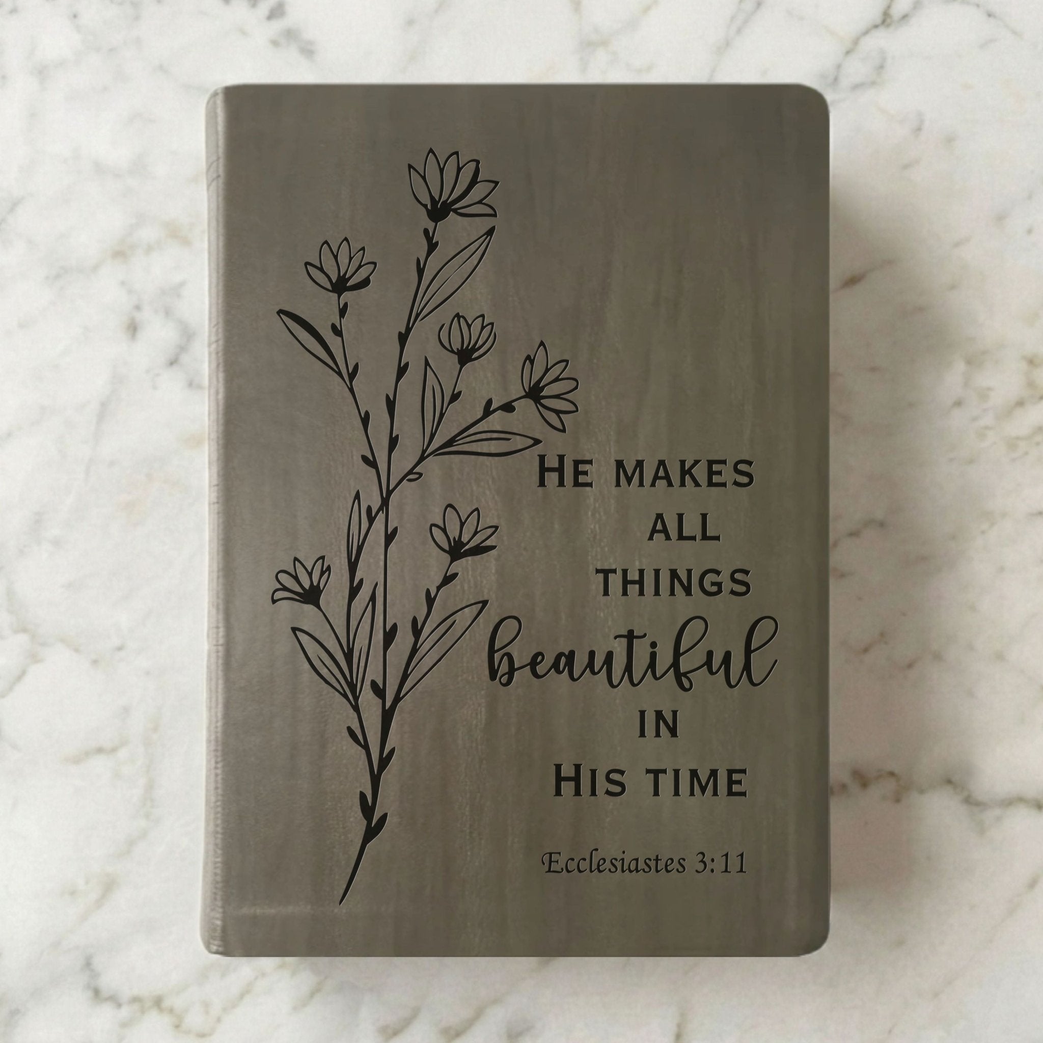 Personalized NASB Bible: Create Your Own Custom Engraved Design with a Designer, Giant Print, Red Letter, New American Standard Holy Bible - Religious Books - Aylev