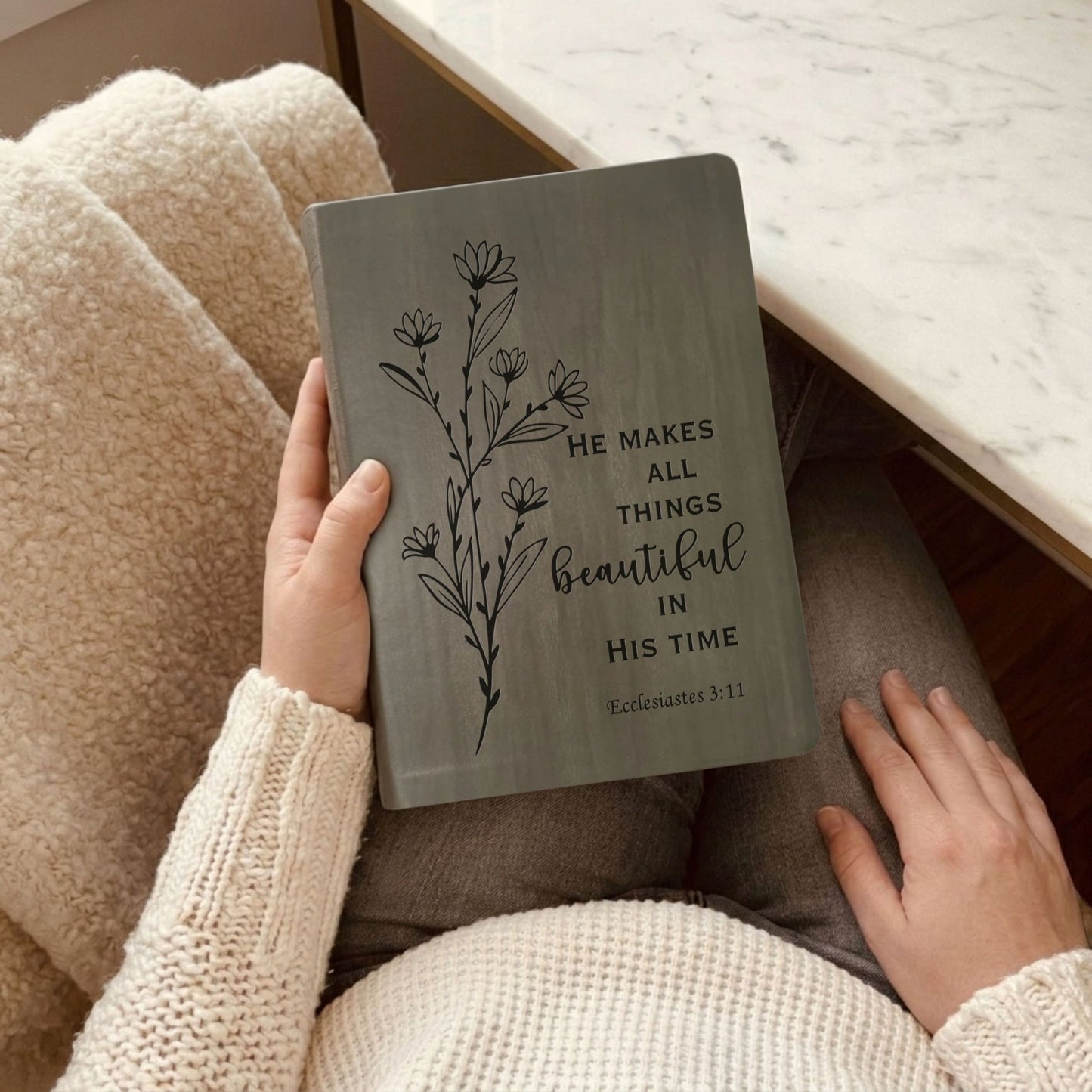 Personalized NASB Bible: Create Your Own Custom Engraved Design with a Designer, Giant Print, Red Letter, New American Standard Holy Bible - Religious Books - Aylev
