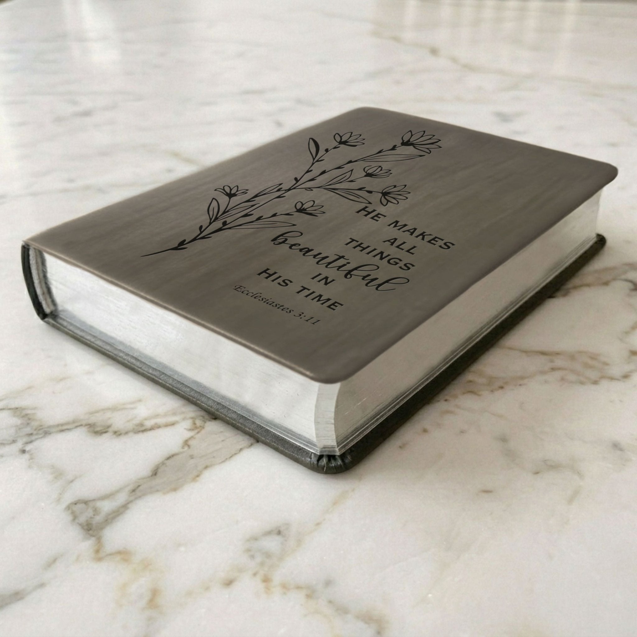 Personalized NASB Bible: Create Your Own Custom Engraved Design with a Designer, Giant Print, Red Letter, New American Standard Holy Bible - Religious Books - Aylev
