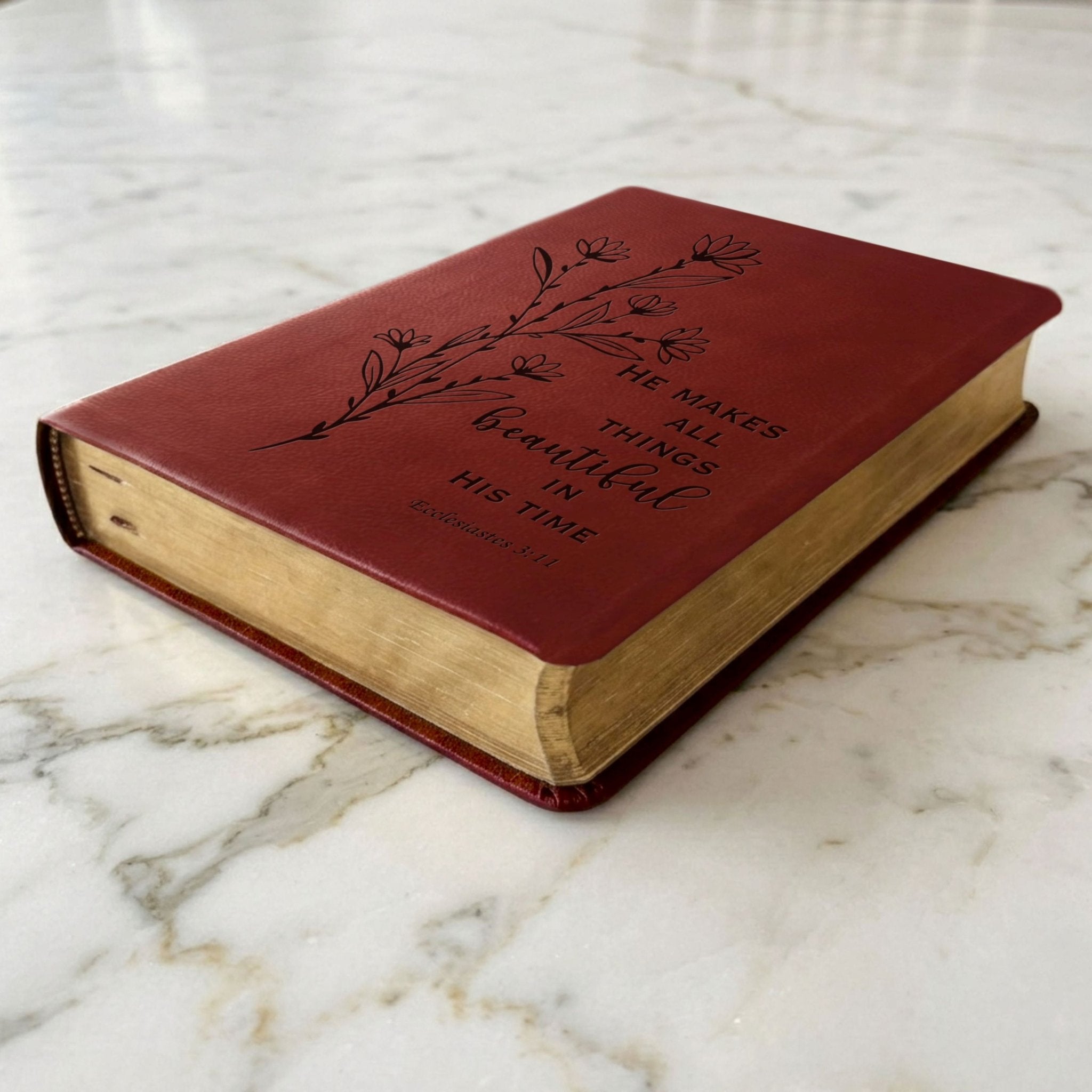 Personalized NASB Bible: Create Your Own Custom Engraved Design with a Designer, Giant Print, Red Letter, New American Standard Holy Bible - Religious Books - Aylev