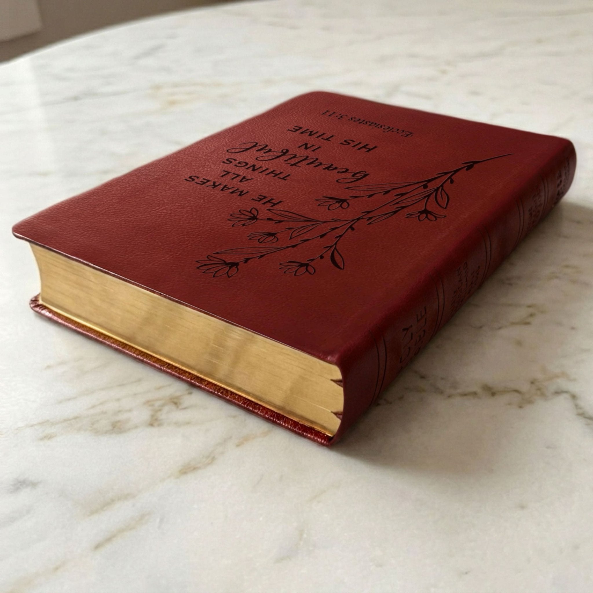 Personalized NASB Bible: Create Your Own Custom Engraved Design with a Designer, Giant Print, Red Letter, New American Standard Holy Bible - Religious Books - Aylev