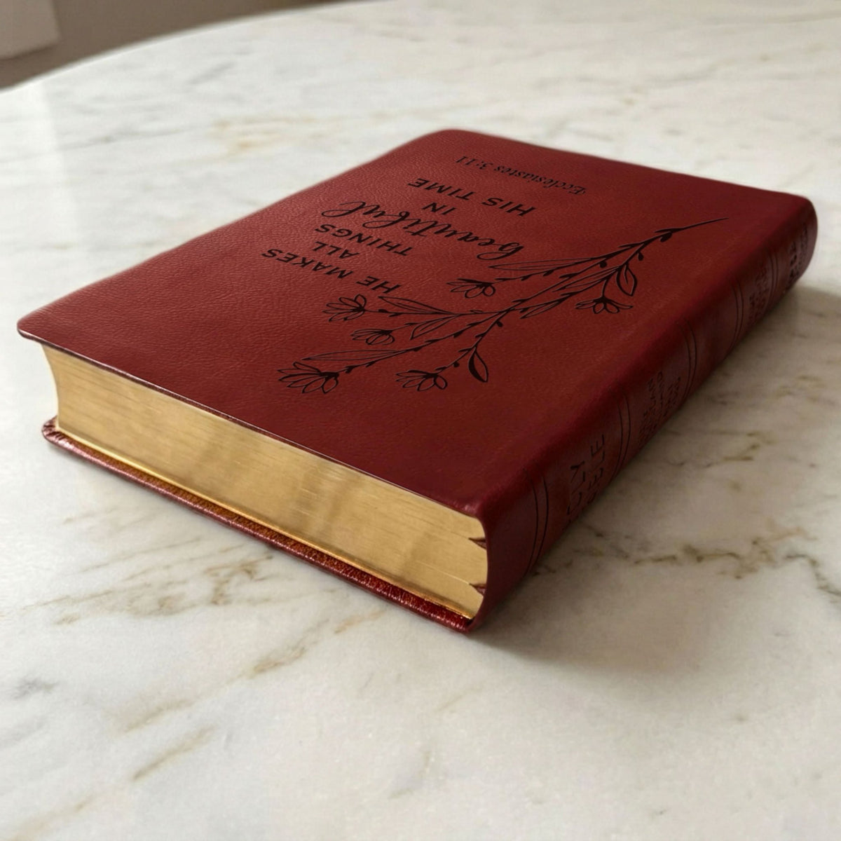 Personalized NASB Bible: Create Your Own Custom Engraved Design with a Designer, Giant Print, Red Letter, New American Standard Holy Bible - Religious Books - Aylev