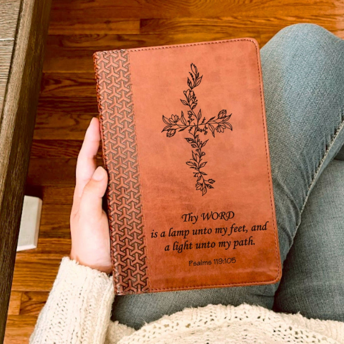 Personalized KJV Study Bible: Create Your Own Custom Engraved Design with a Designer, Everyday Study Bible, Christian Gifts, Baptism Gifts - Religious Books - Aylev