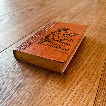 Personalized KJV Bible: Create Your Own Custom Engraved Design with a Designer, Everyday Study Bible, Christian Gifts, Baptism Gifts - Religious Books - Aylev
