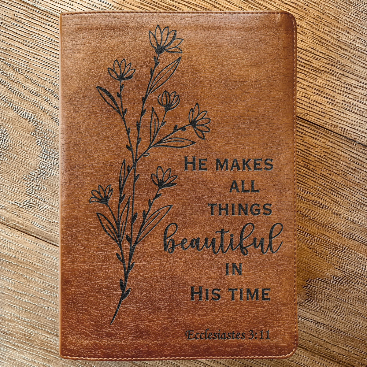 Personalized NLT Bible: Create Your Own Custom Engraved Design with a Designer, Large Print Thinline Reference New Living Translation Bible - Religious Books - Aylev