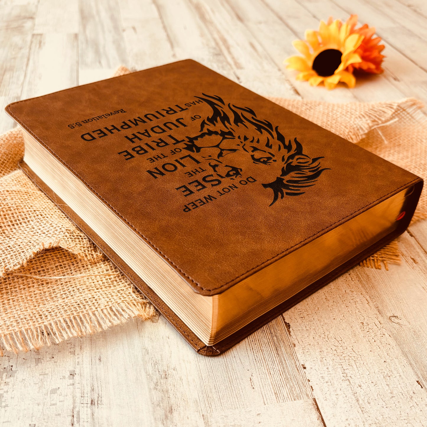 Personalized CSB Bible: Create Your Own Custom Engraved Design with a Designer, Large Print Wide-Margin Christian Standard Holy Bible