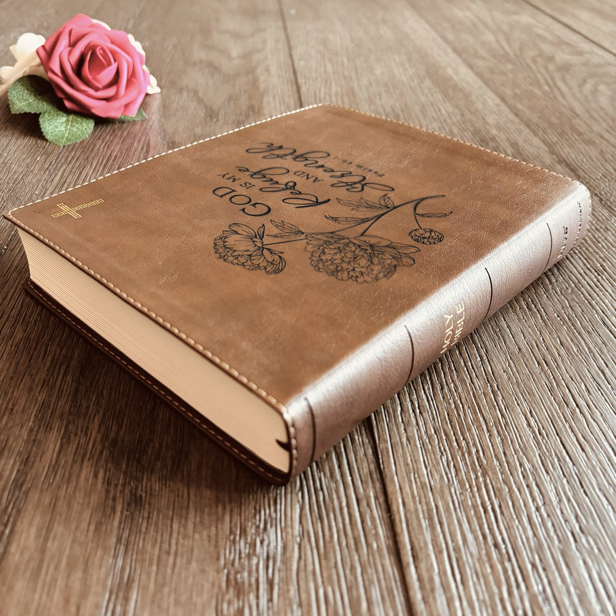 Personalized NIV Bible: Create Your Own Custom Engraved Design with a Designer, Comfort Print Journaling New International Version Holy Bible - Religious Books - Aylev