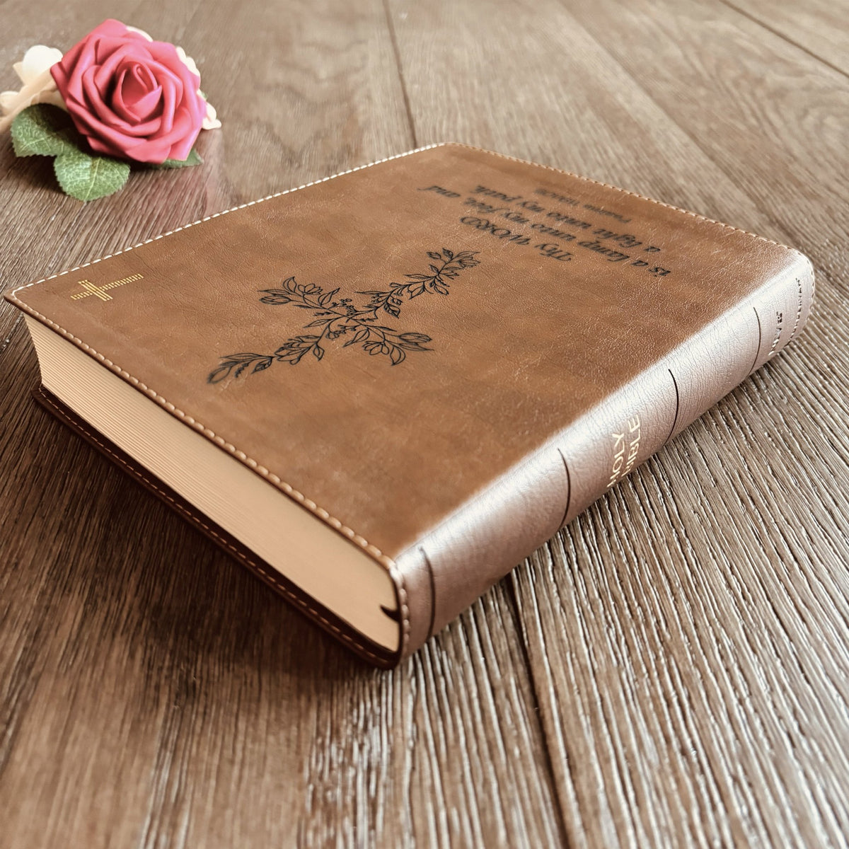 Personalized NIV Bible: Create Your Own Custom Engraved Design with a Designer, Comfort Print Journaling New International Version Holy Bible - Religious Books - Aylev