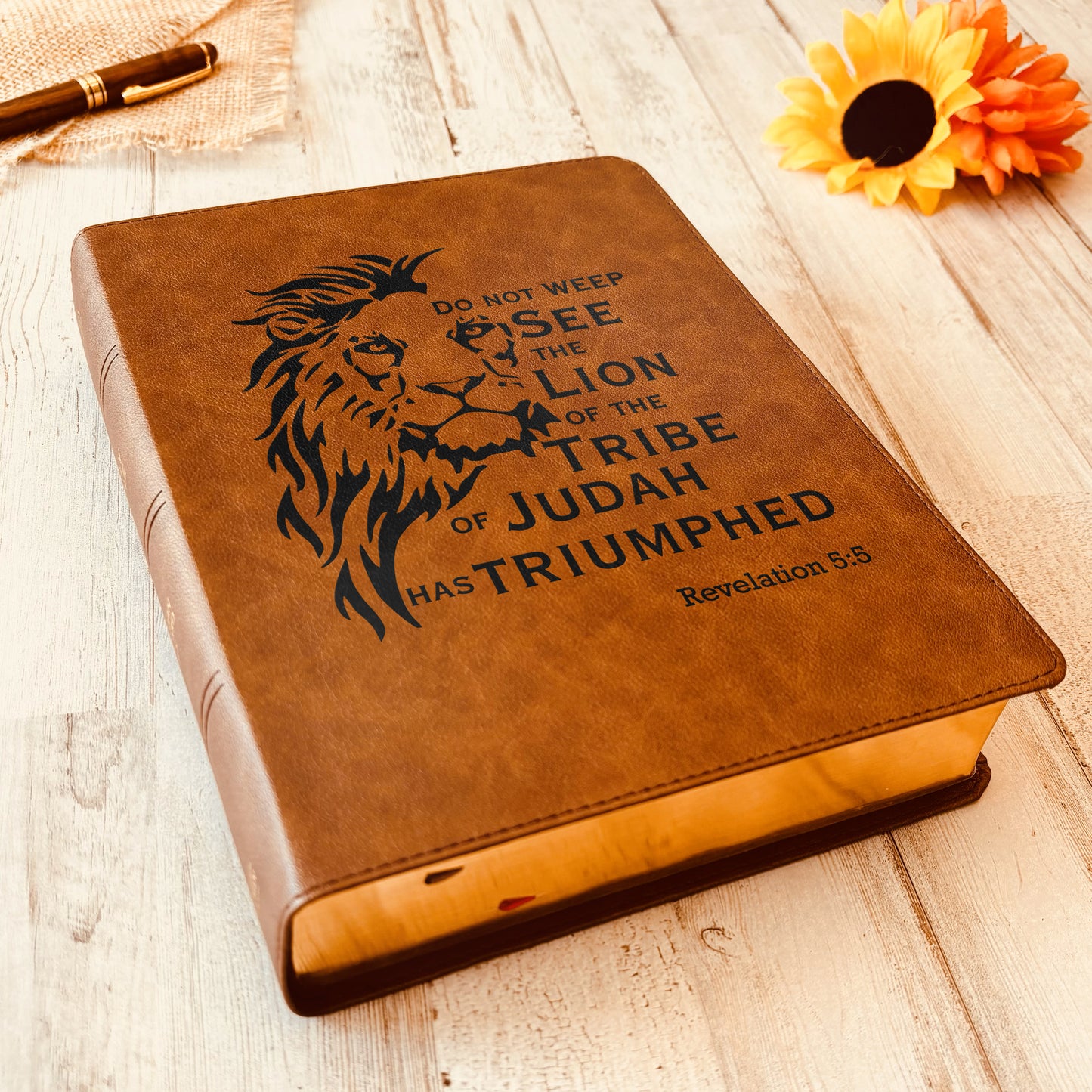 Personalized CSB Bible: Create Your Own Custom Engraved Design with a Designer, Large Print Wide-Margin Christian Standard Holy Bible