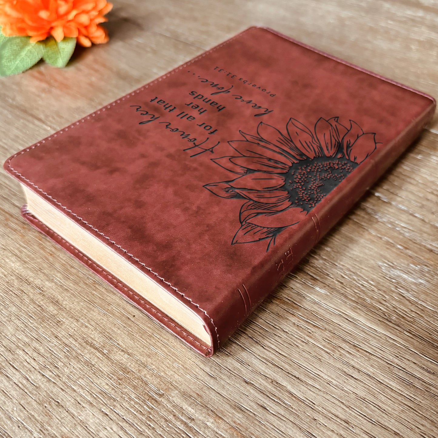 Personalized ESV Bible: Create Your Own Custom Engraved Design with a Designer, Large Print Thinline English Standard Holy Bible
