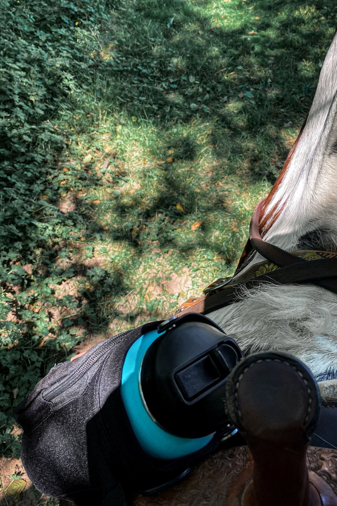 Horse Saddle Water Bottle Holder Personalized, Multi Pocket Horse Saddle Drink Holder up to 40oz, Horse Gifts, Horse Stuff, Horse Tack - Apparel & Accessories - Aylev