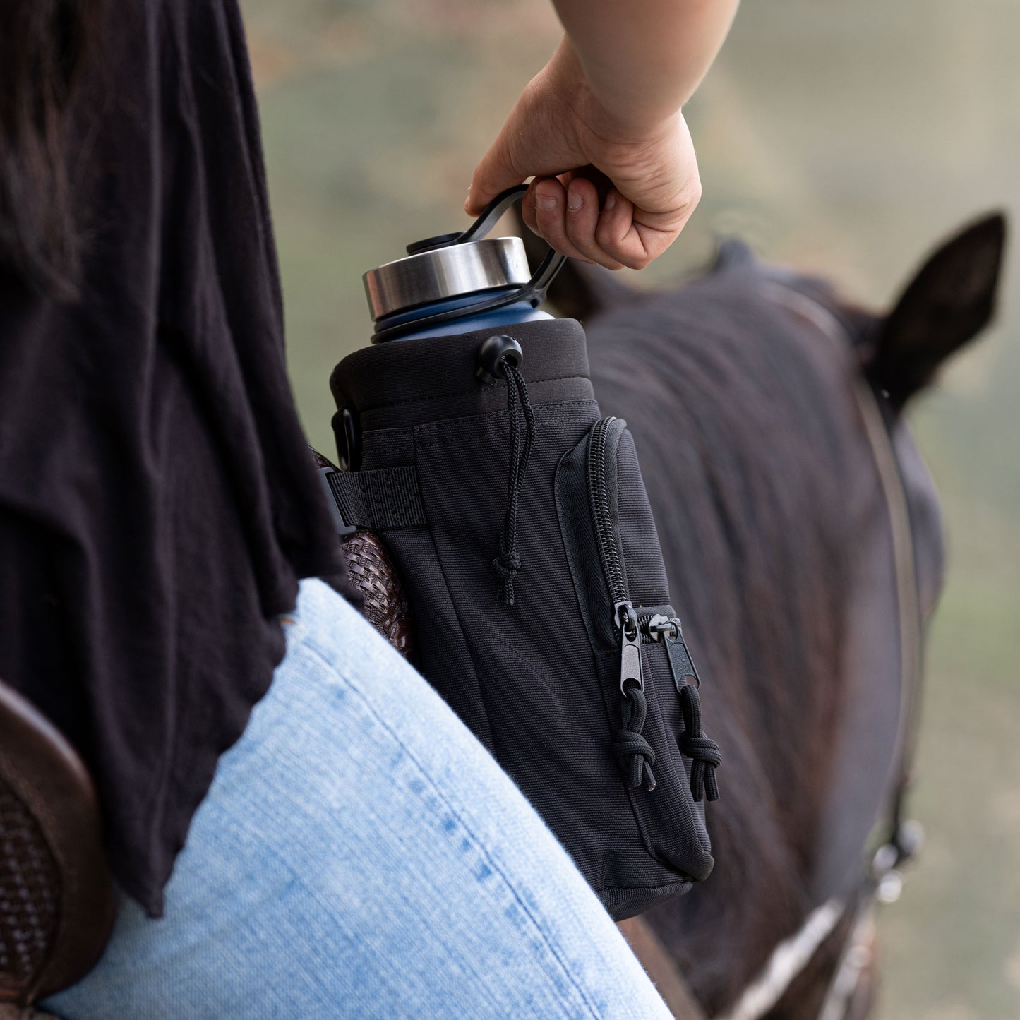 Horse Saddle Water Bottle Holder, Black Water Holder, Multi Pocket Horse Saddle Drink Holder up to 40oz, Horse Gifts, Horse Stuff Horse Tack