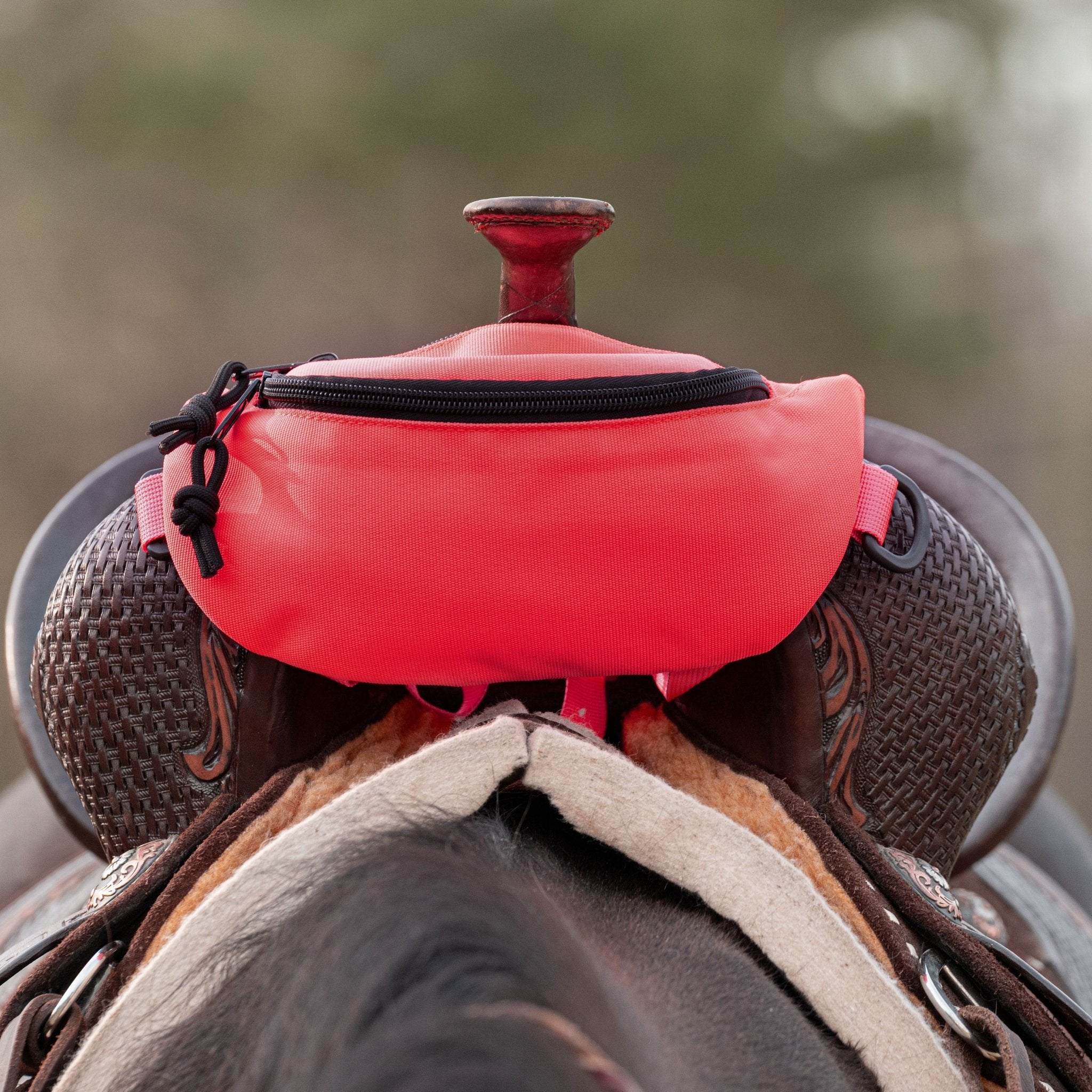 Horse Saddle Pommel Bag, Equestrian Storage Bag for Trail Riding & Horse Tack, Multiple Colors - Horse Tack Accessories - Aylev