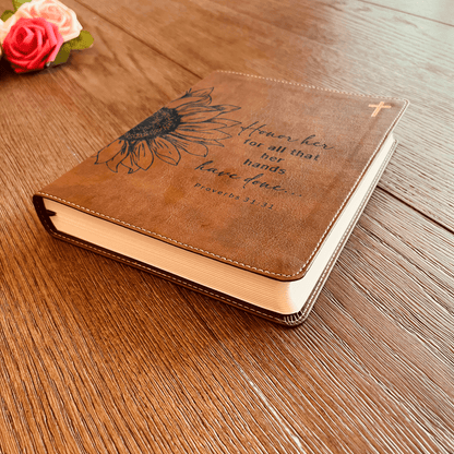 Personalized NIV Bible: Create Your Own Custom Engraved Design with a Designer, Comfort Print Journaling New International Version Holy Bible - Religious Books - Aylev