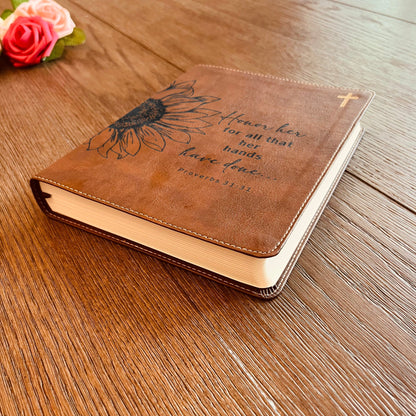Personalized NIV Bible: Create Your Own Custom Engraved Design with a Designer, Comfort Print Journaling New International Version Holy Bible - Religious Books - Aylev