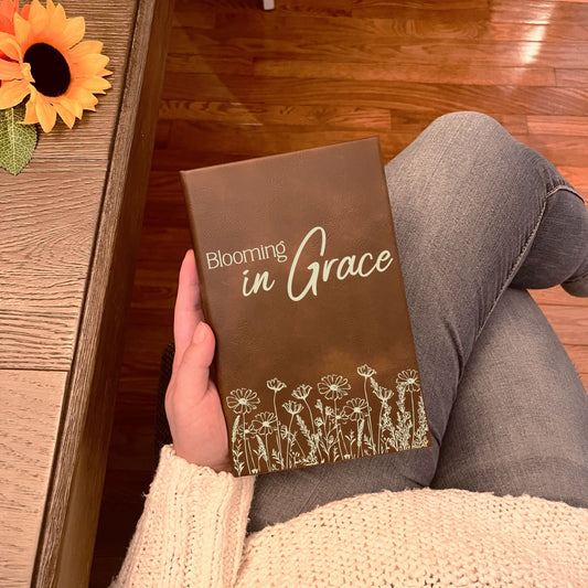 Personalized Christian Prayer Journal for Men & Women: Custom Design Cover, Daily Devotional, Scripture Writing, Gratitude and Faith Gift