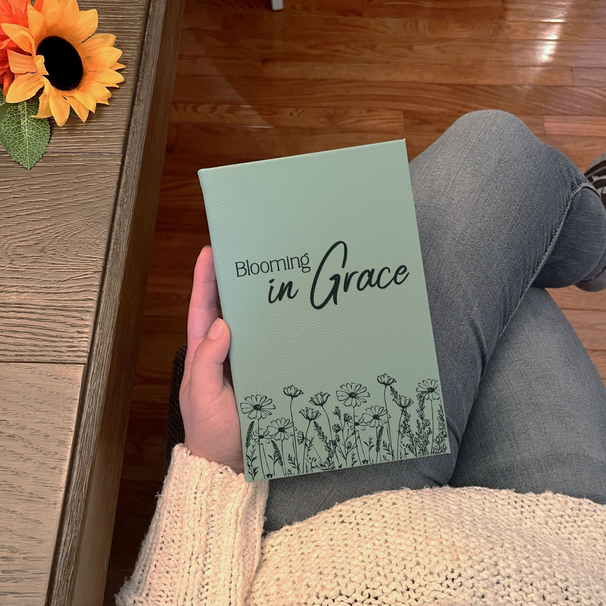 Personalized Christian Prayer Journal for Men & Women: Custom Design Cover, Daily Devotional, Scripture Writing, Gratitude and Faith Gift - Religious Books - Aylev