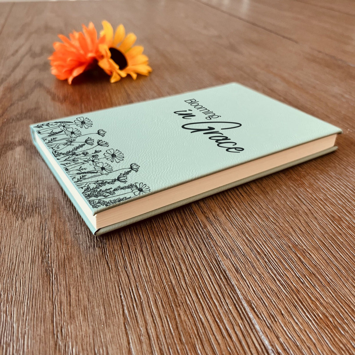 Personalized Christian Prayer Journal for Men & Women: Custom Design Cover, Daily Devotional, Scripture Writing, Gratitude and Faith Gift - Religious Books - Aylev