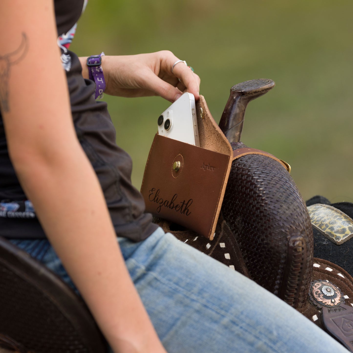 Personalized Genuine Leather Horse Saddle Bag, Real Leather Saddle Phone Holder, Horse Tack, Horse Gifts, Horse Gifts For Women Equestrian