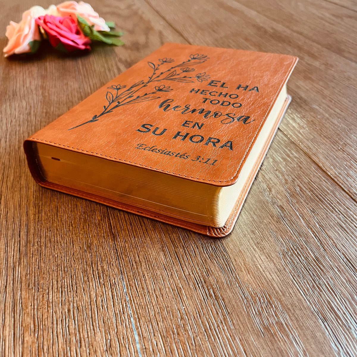 Personalized Bilingual ESV/RVR Bible: Create Your Own Custom Engraved Design with a Designer, Reina Valera 1960 English Standard Holy Bible - Religious Books - Aylev