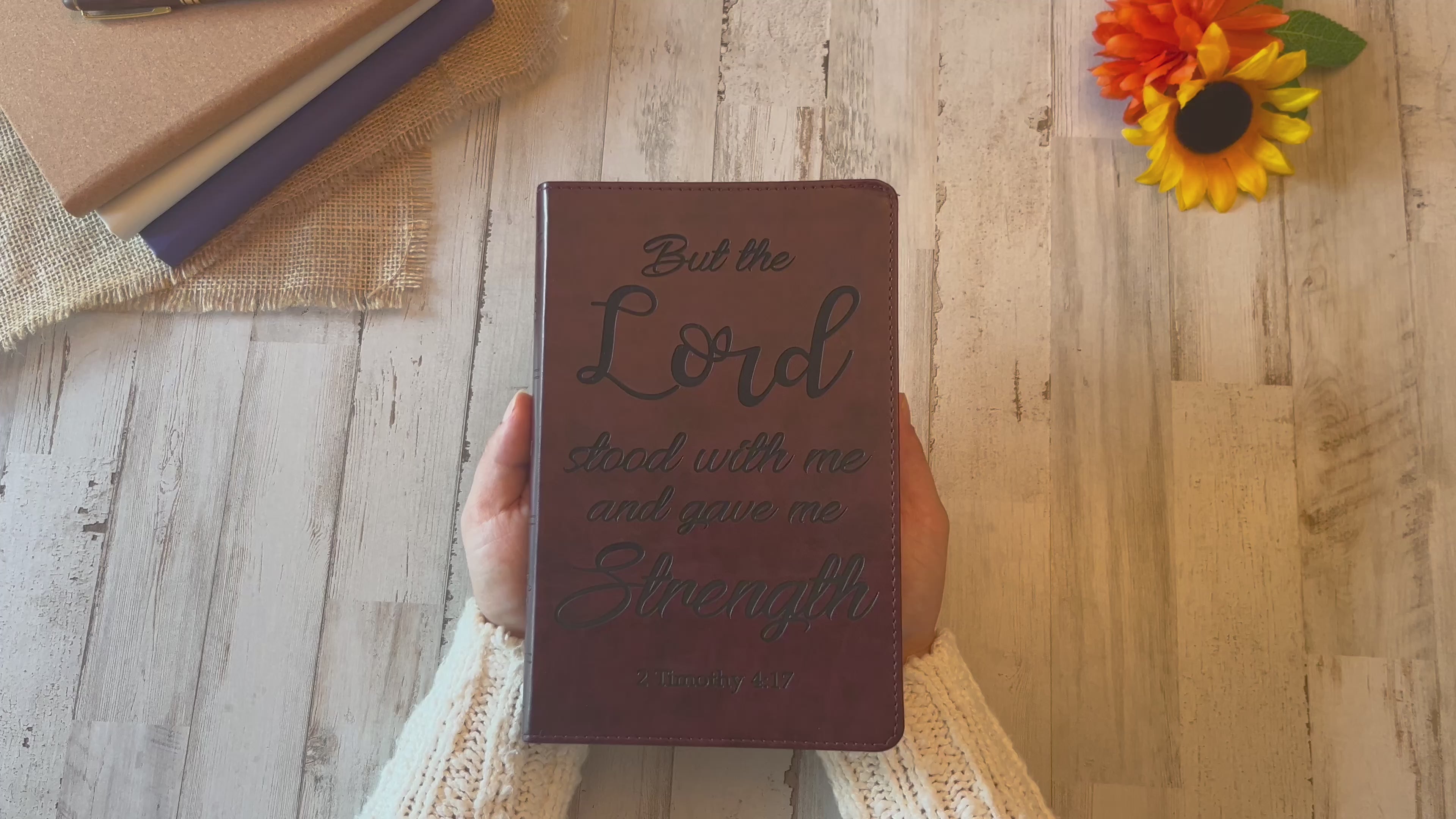Personalized ESV Bible: Create Your Own Custom Engraved Design with a Designer, Large Print Thinline English Standard Holy Bible