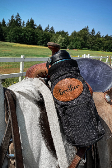 Horse Saddle Water Bottle Holder Personalized - Multi Pocket Horse Saddle Drink Holder - Up to 40oz - Horse Gifts - Starkenburg Company