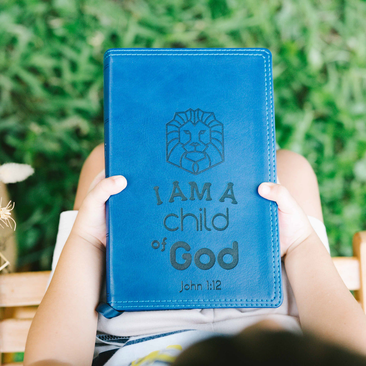 Personalized NKJV Children's Bible: Create Your Own Custom Engraved Design with a Designer, Comfort Print New King James Holy Bible for Kids - Religious Books - Aylev